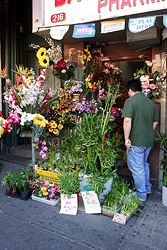 silk flower vendor